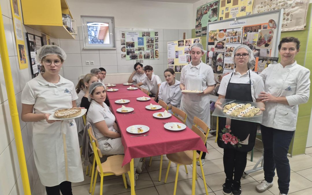 Na SŠGT Radenci se širi vonj po prazničnih slaščicah